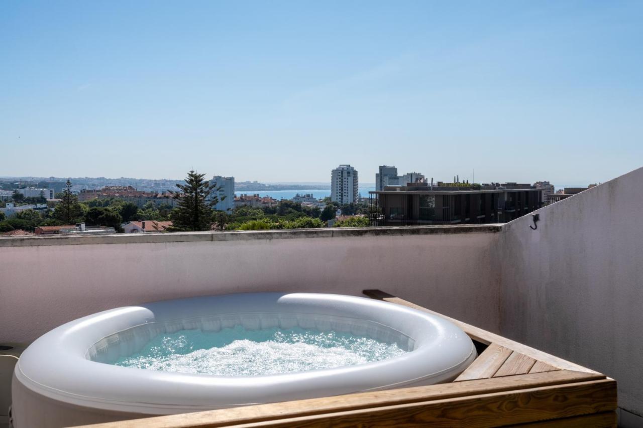 Terrace Apartment *